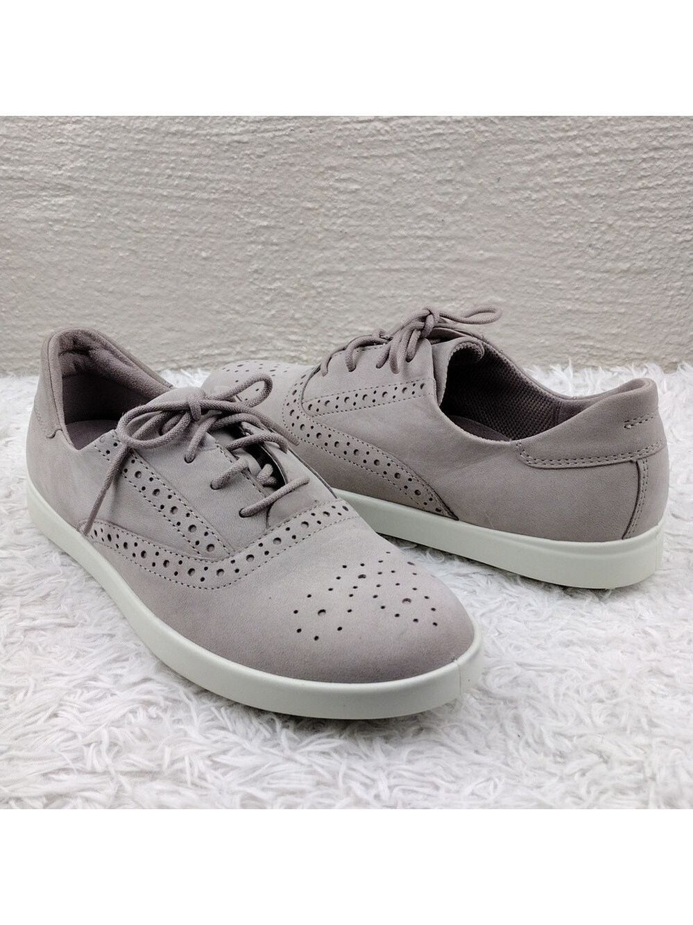 Ecco Barentz Hybrid Grey Rose Nubuck Leather Brogue Perforation Casual Sneakers